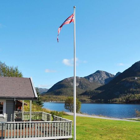 Three-Bedroom Holiday home in Jørpeland 2 Buitenkant foto