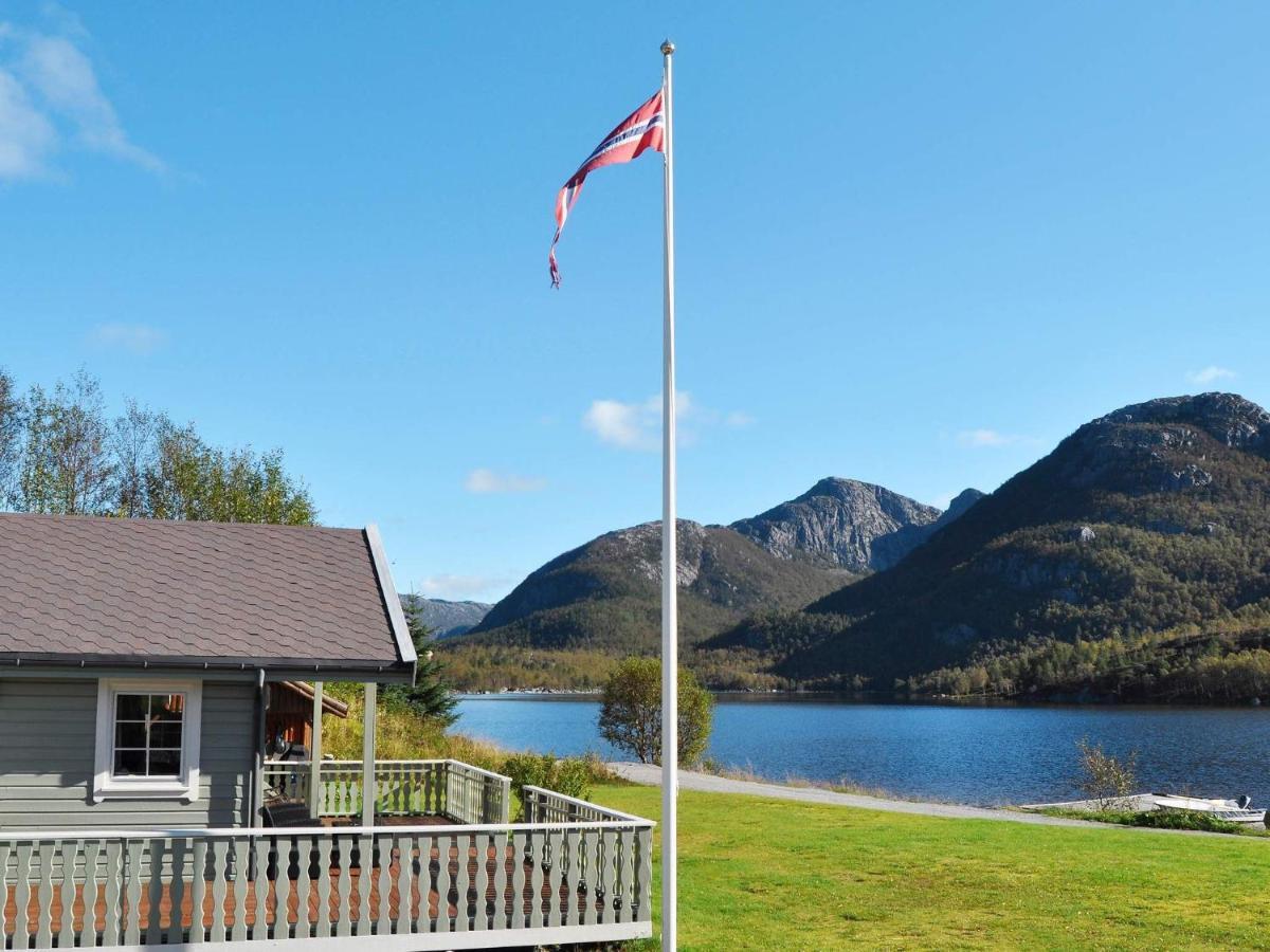 Three-Bedroom Holiday home in Jørpeland 2 Buitenkant foto